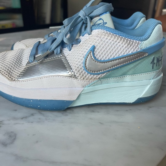 Nike Blue and White Sneakers with Sporty Design - Picture 2 of 5